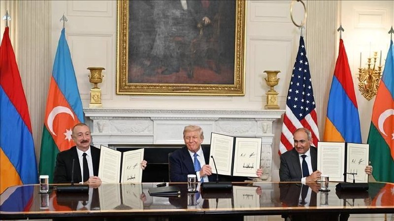 Ильхам Алиев поблагодарил Дональда Трампа за усилия по мирному урегулированию на Южном Кавказе